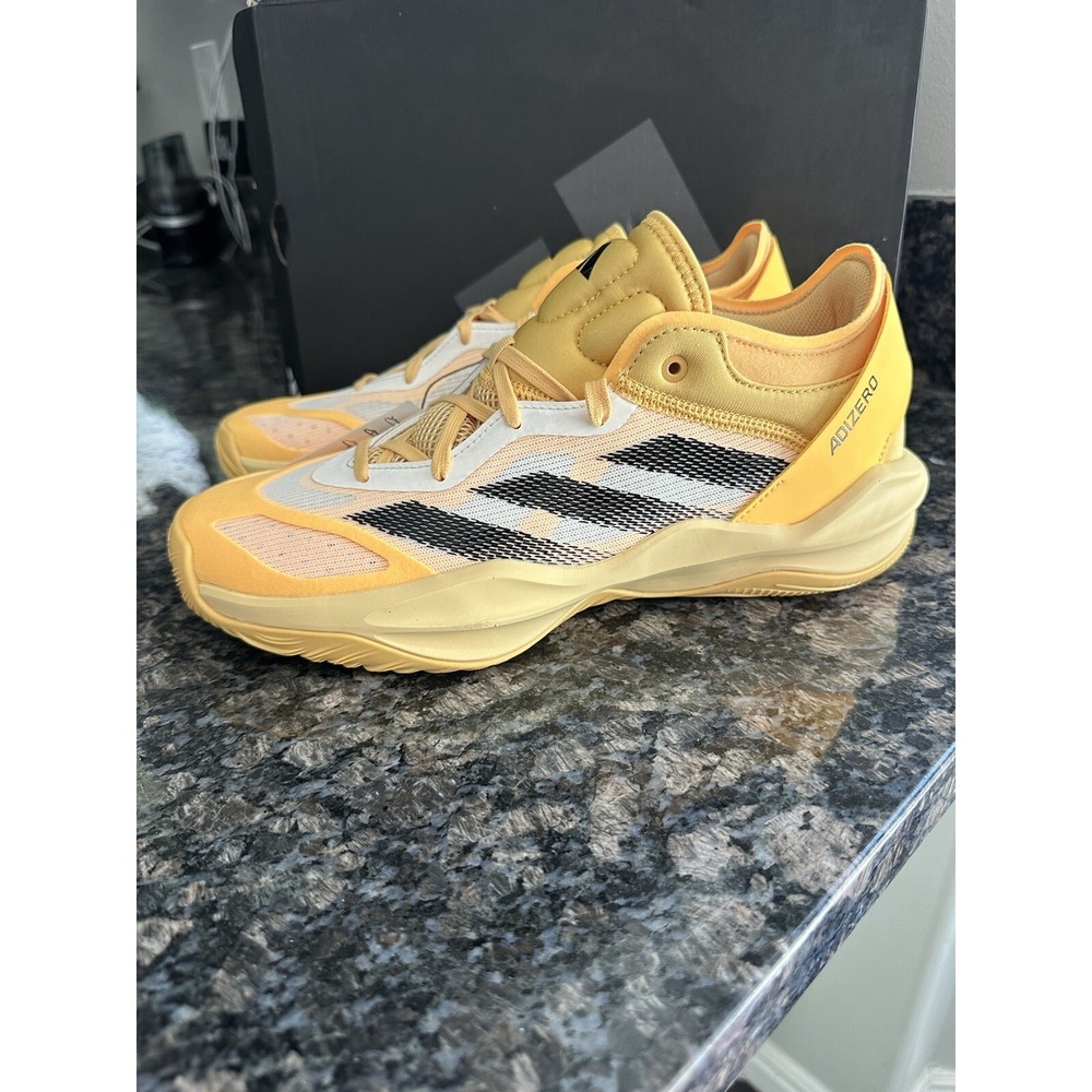 adidas Adizero Select 2.0 In Semi Spark Yellow, Core Black, NWB Sz 8 Men 9 Lady
